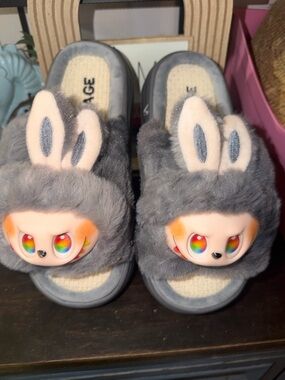 Labubu slippers slides size 36/37